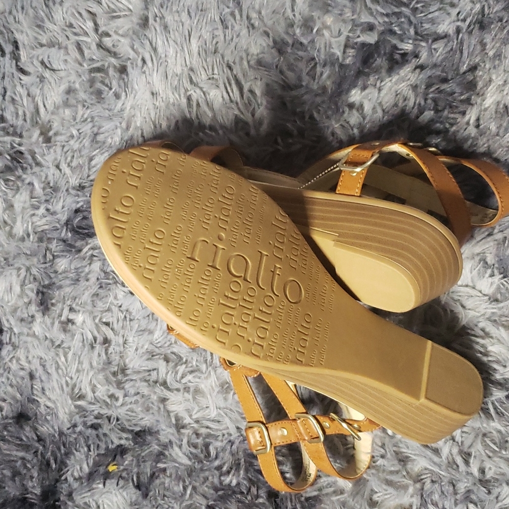 Rialto Sandals size 11